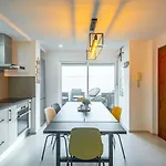 Sunny On Cabanal Beach Apartment