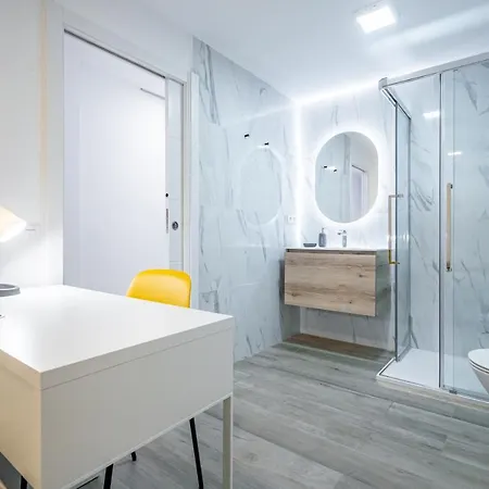 Sunny On Cabanal Beach Apartment Valencia